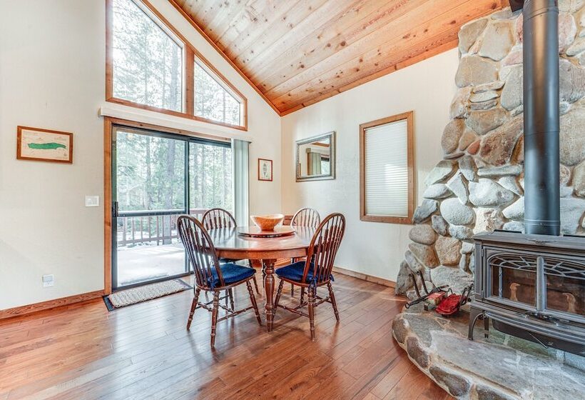 Family Friendly Truckee Cabin In Tahoe Donner!