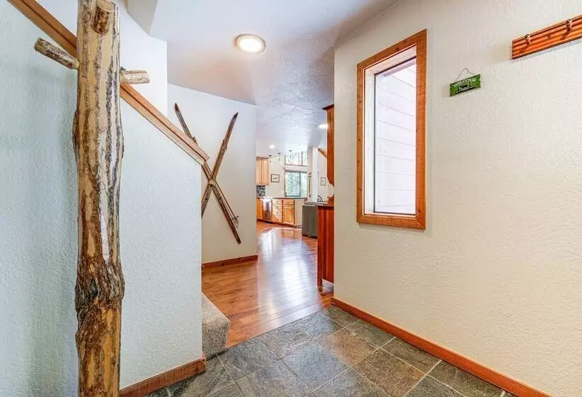 Family Friendly Truckee Cabin In Tahoe Donner!