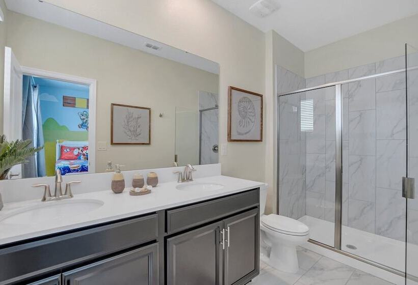 Fantasia @ Storey Lake By Shine Villas #408