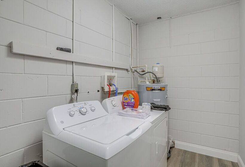 Fully Remodeled St Petersburg Home W/ Private Pool