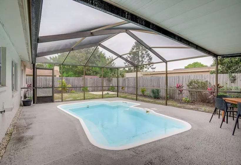 Fully Remodeled St Petersburg Home W/ Private Pool