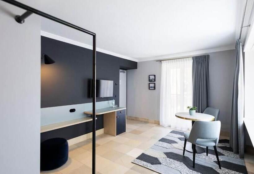 هتل -restaurant Beim Schlass