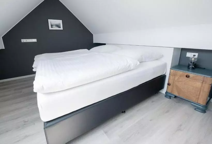 هتل -restaurant Beim Schlass