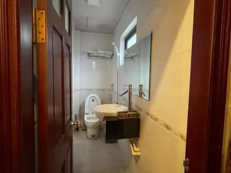 Phuc Quy Hotel By Bay Luxury