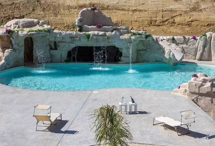 Hotelli Tenuta Lunoa