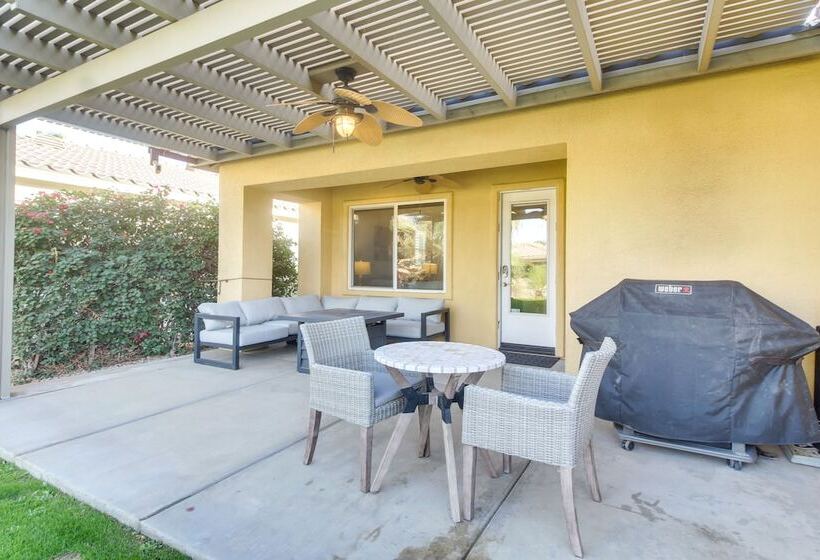 Indio Home W/ Pool Access: 2 Mi To Coachella!