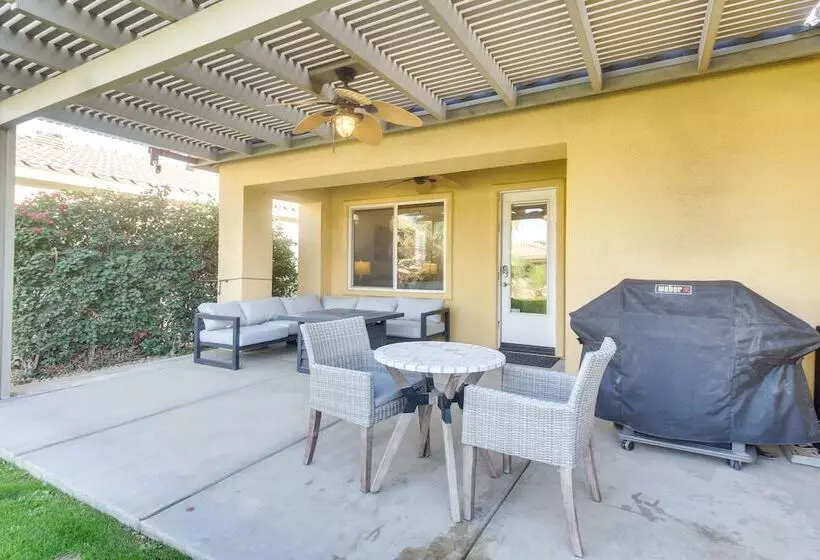 Indio Home W/ Pool Access: 2 Mi To Coachella!