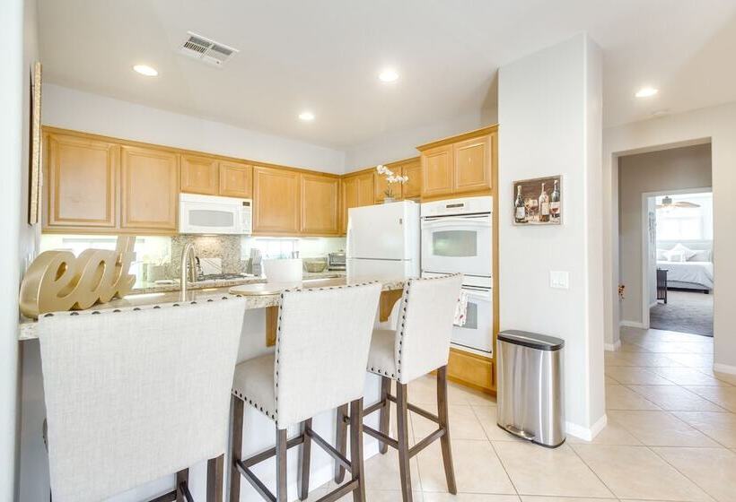 Indio Home W/ Pool Access: 2 Mi To Coachella!