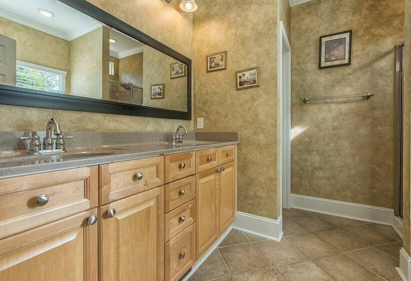 Lakeside Landing By Avantstay Private Dock