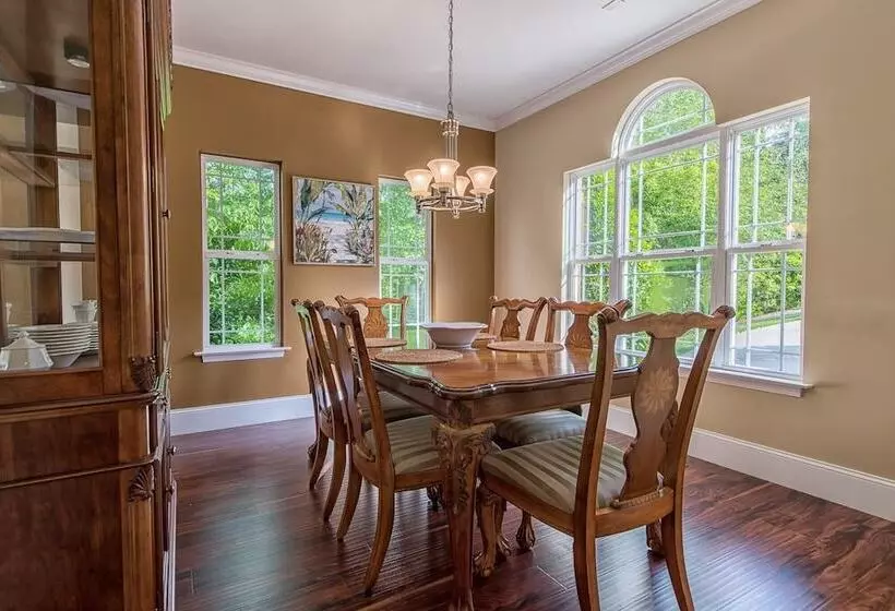 Lakeside Landing By Avantstay Private Dock