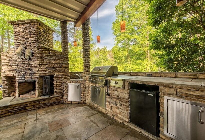 Lakeside Landing By Avantstay Private Dock