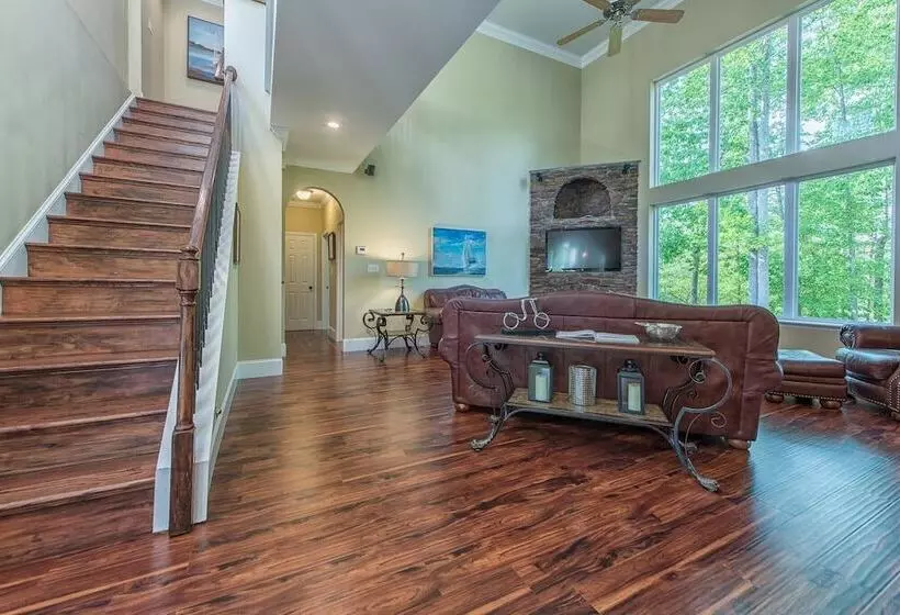 Lakeside Landing By Avantstay Private Dock