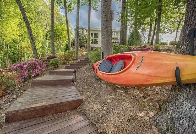 Lakeside Landing By Avantstay Private Dock