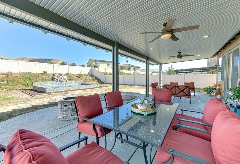 Luxe Beaumont Home W/ Private Pool!