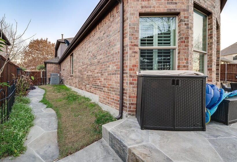 Sorrellwood  Mckinney Home W/ Pool: 4 Mi To Dtwn!