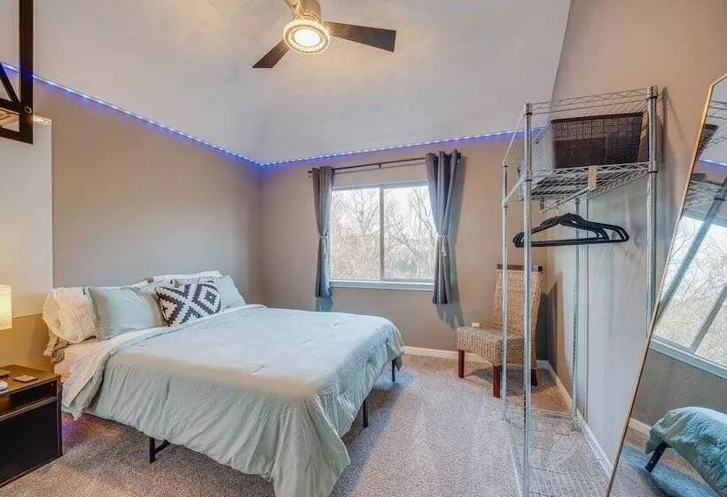 Sorrellwood  Mckinney Home W/ Pool: 4 Mi To Dtwn!