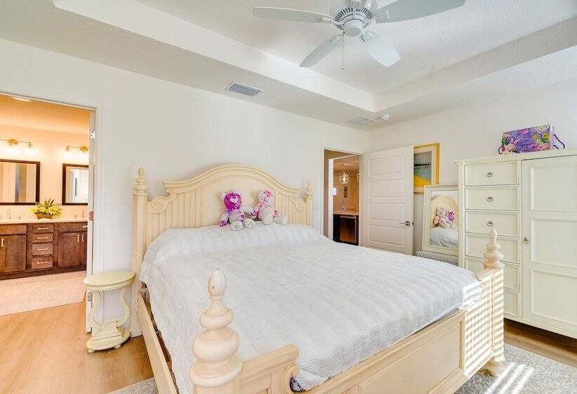 Modern The Villages Home W/ Screened Porch!