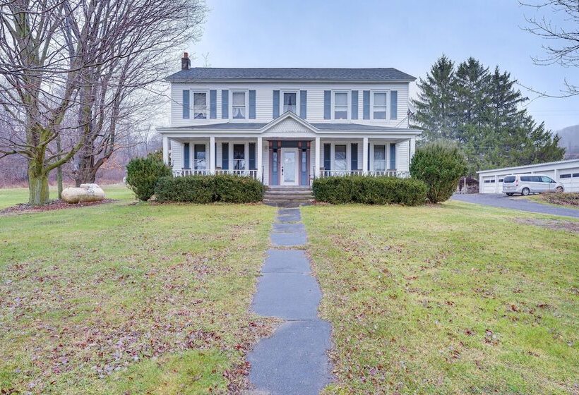 Pet Friendly Franklinville Farmhouse W/ Sunroom!