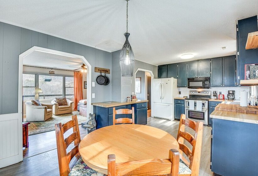 Pet Friendly Otto Home   Fire Pit & Mountain Views