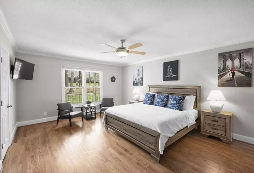 Porch Paradise By Avantstay New Pool, Firepit