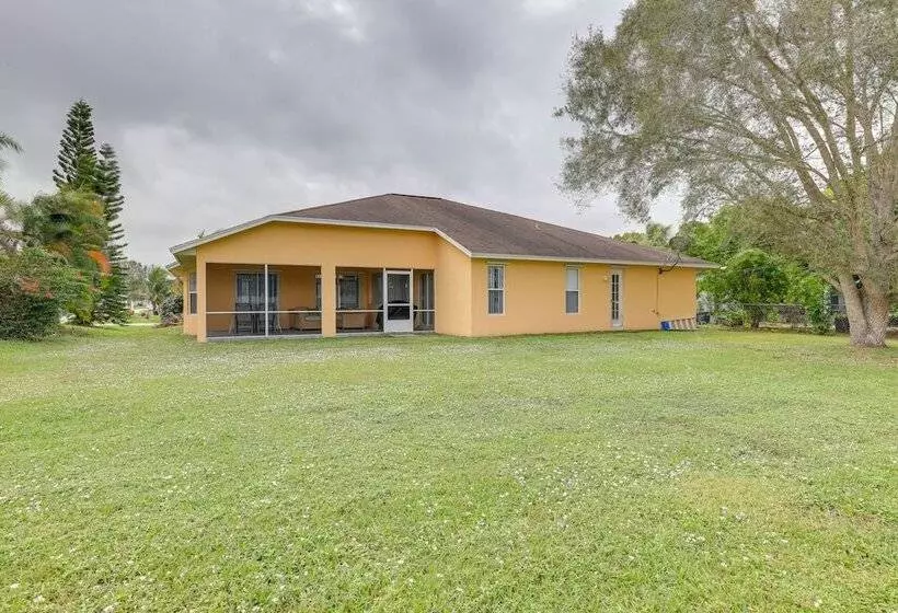 Port St Lucie Home ~ 15 Mi To Jensen Beach Park!