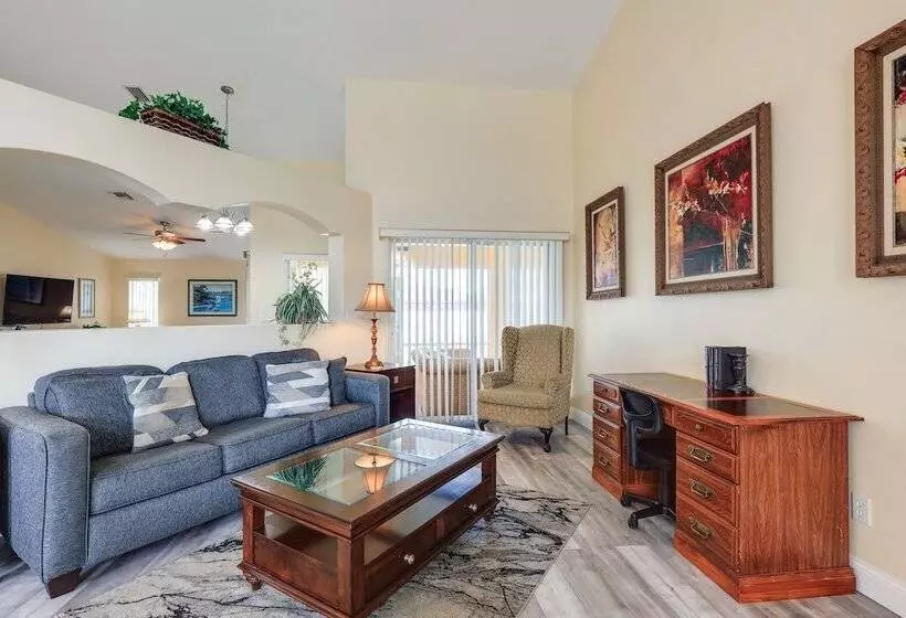Port St Lucie Home ~ 15 Mi To Jensen Beach Park!