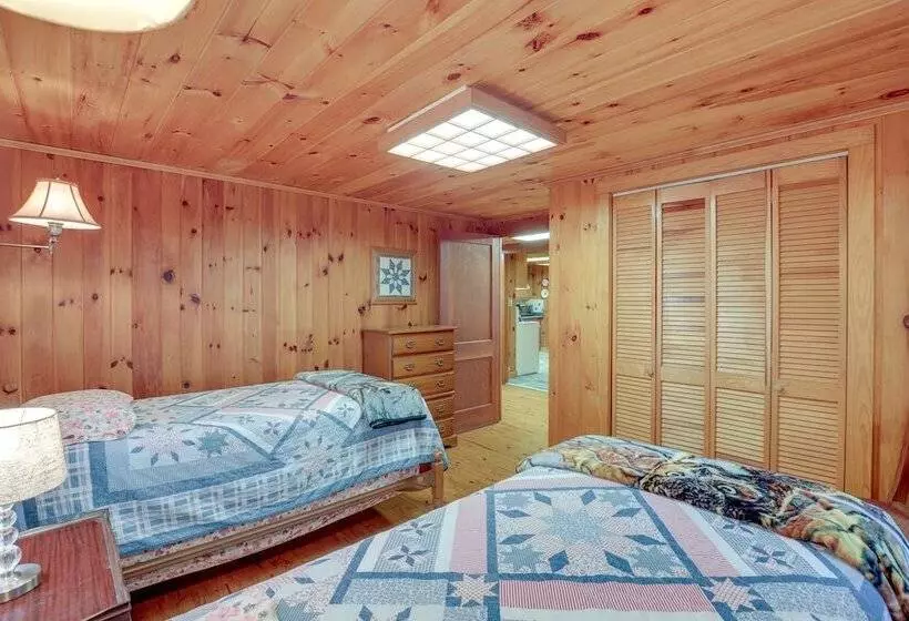 Dog Friendly Burnsville Cabin Rental Near Hiking!