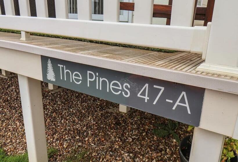 Резиденция Evergreen Pines Cayton Bay Holiday Park