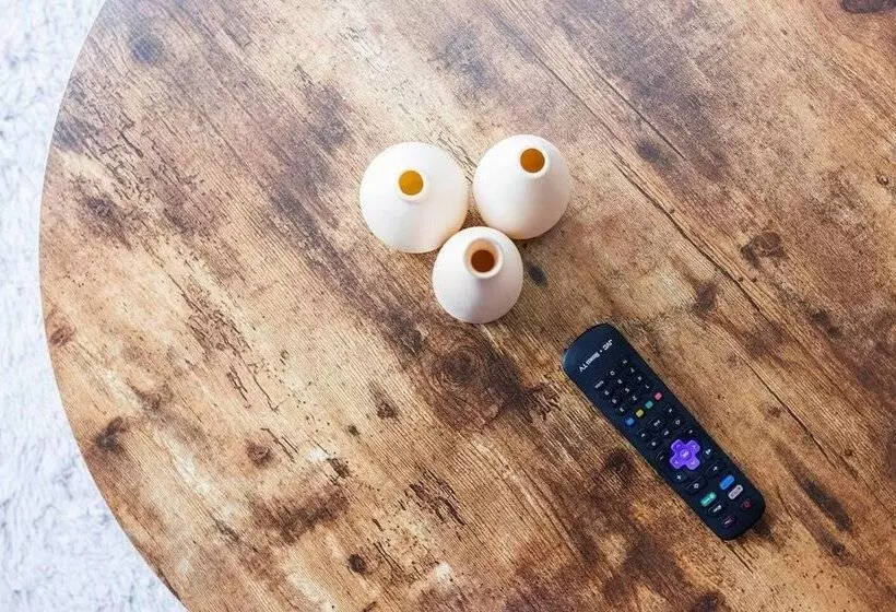 Residenssi Remarkable 2  Bed House In Barking Essex