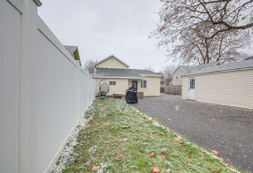 Saratoga Springs Escape W/ Gas Grill: Walk To Dtwn