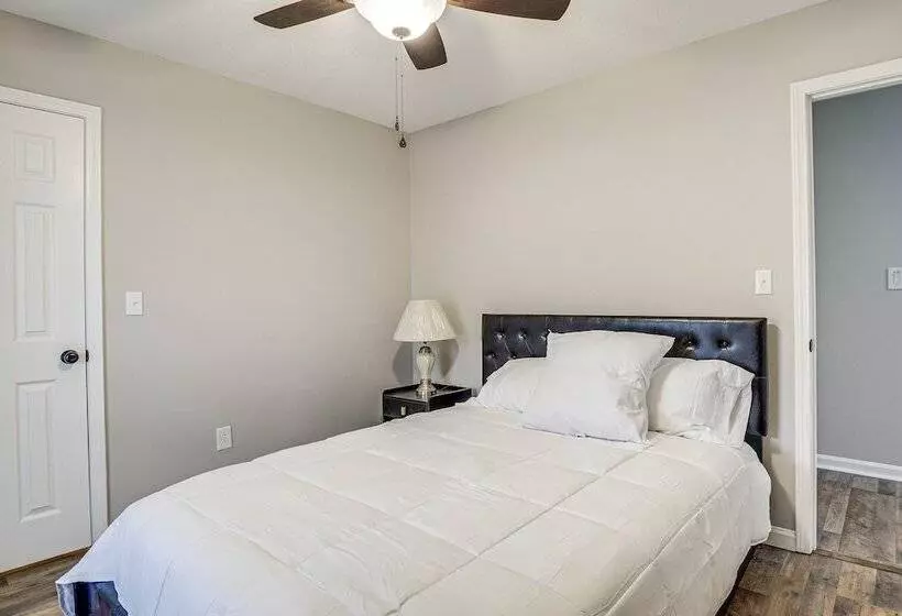 Secluded Hazel Green Home W/ Yard!