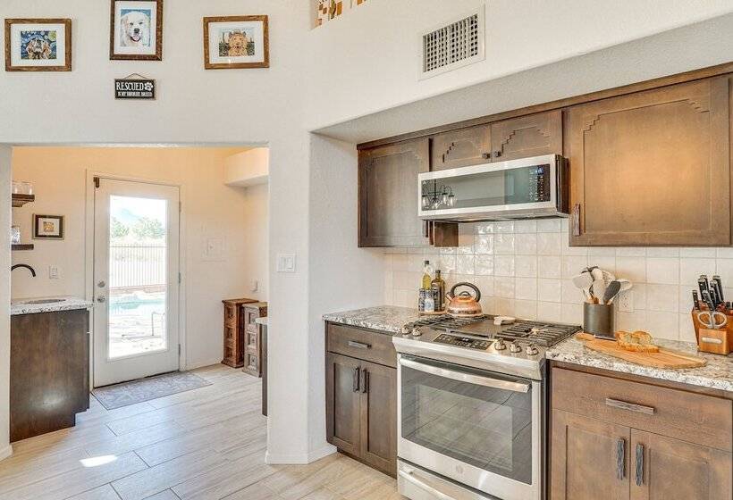 Sierra Vista Home W/ Private Pool & Game Room