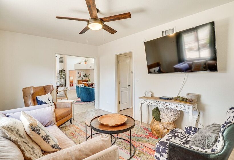 Sierra Vista Home W/ Private Pool & Game Room