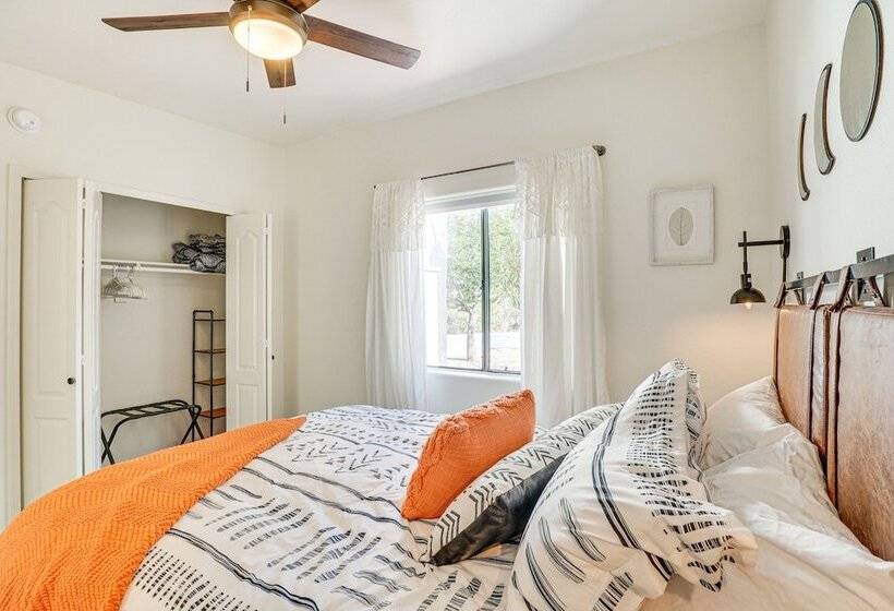 Sierra Vista Home W/ Private Pool & Game Room