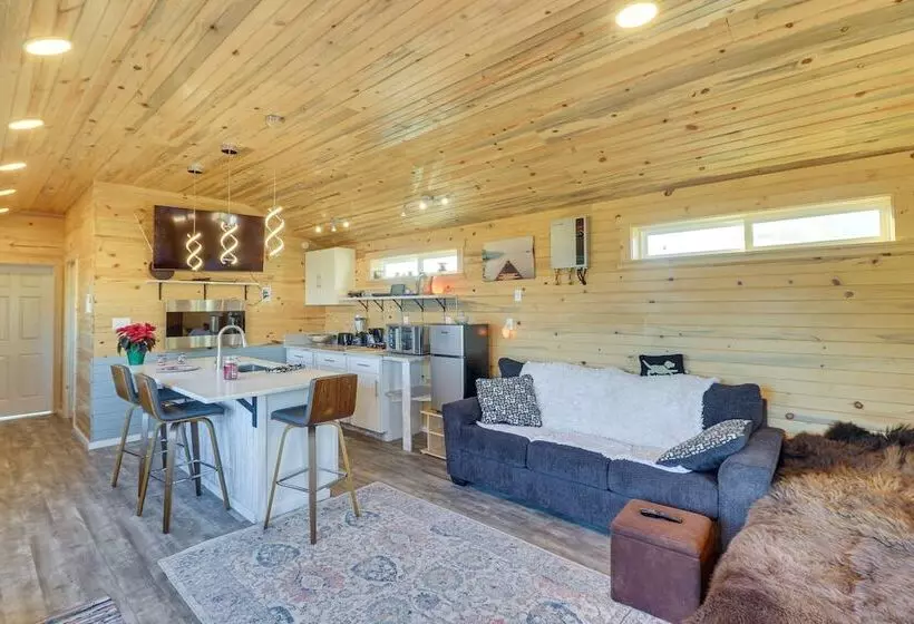 Skydance Cabin In Polson, 5 Mi To Flathead Lake!