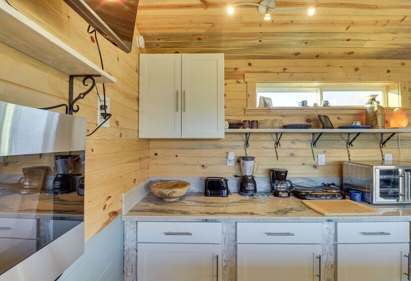 Skydance Cabin In Polson, 5 Mi To Flathead Lake!