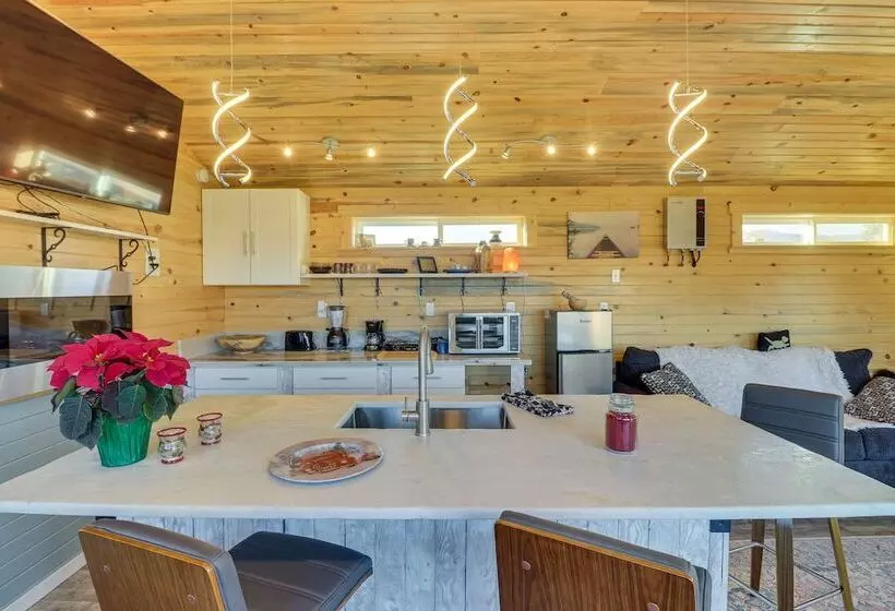 Skydance Cabin In Polson, 5 Mi To Flathead Lake!