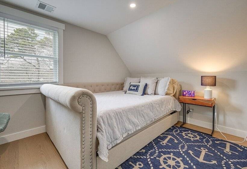 Modern Cape Cod Home W/ Patio: 2 Mi To Beaches!