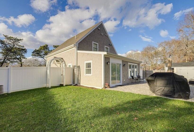 Modern Cape Cod Home W/ Patio: 2 Mi To Beaches!