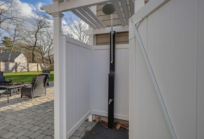 Modern Cape Cod Home W/ Patio: 2 Mi To Beaches!