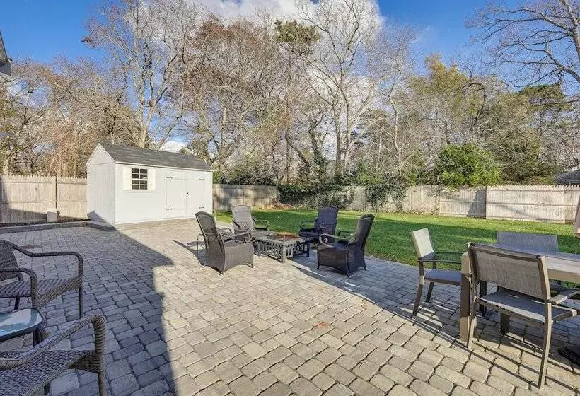 Modern Cape Cod Home W/ Patio: 2 Mi To Beaches!