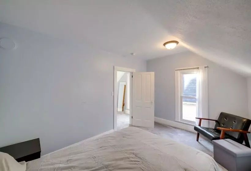 Spacious Rockford Retreat: Walk Downtown!