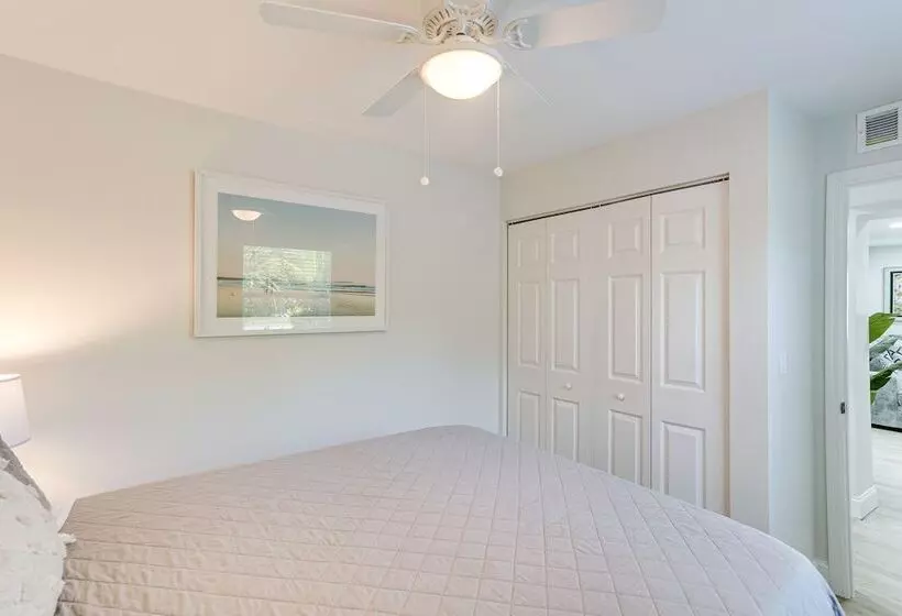 Heated Pool + Backyard: North Palm Beach Retreat!