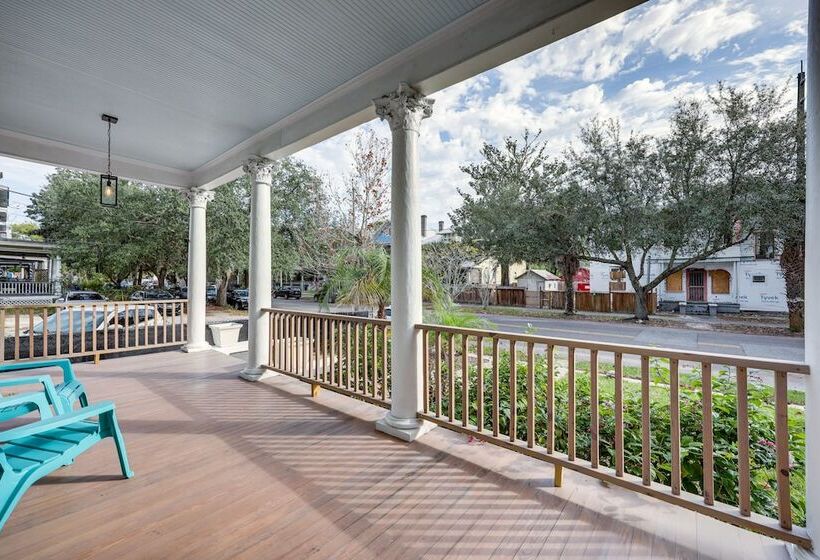 Stylish Home In Springfield Historic District!