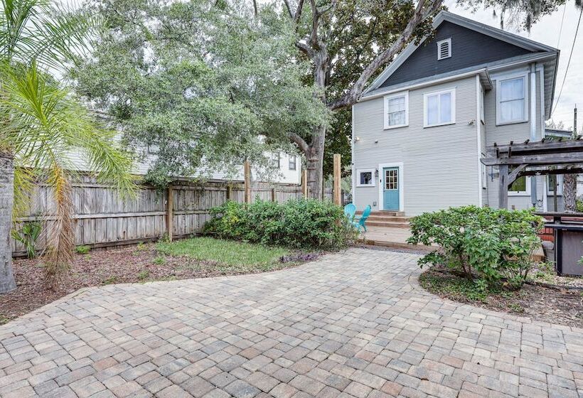 Stylish Home In Springfield Historic District!