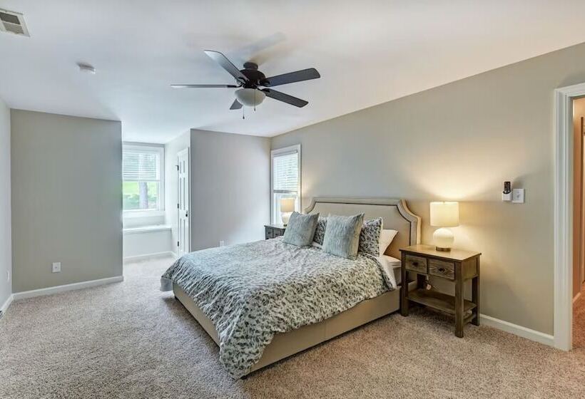 Sunset Shores Resort: The Homestead By Avantstay