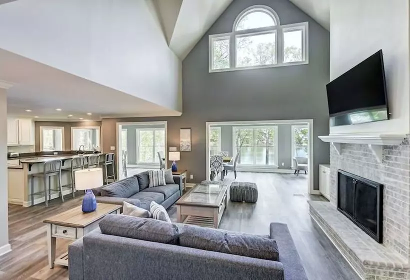 Sunset Shores Resort: The Homestead By Avantstay