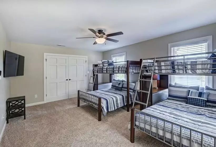 Sunset Shores Resort: The Homestead By Avantstay