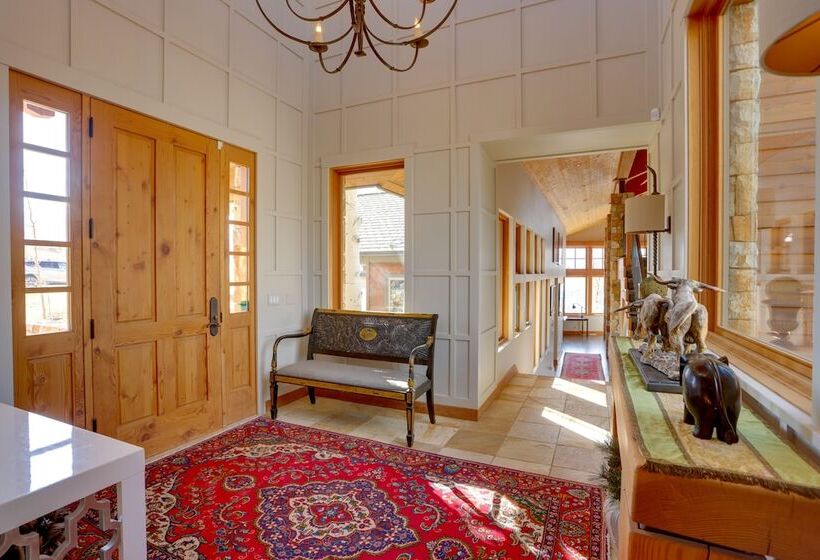 Telluride Mountain Chalet W/ Gym, Hot Tub & Views!