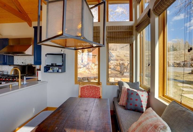 Telluride Mountain Chalet W/ Gym, Hot Tub & Views!